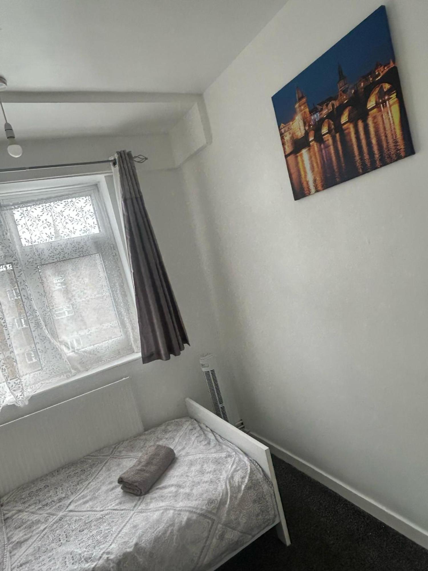 London Budget Maisonette מראה חיצוני תמונה
